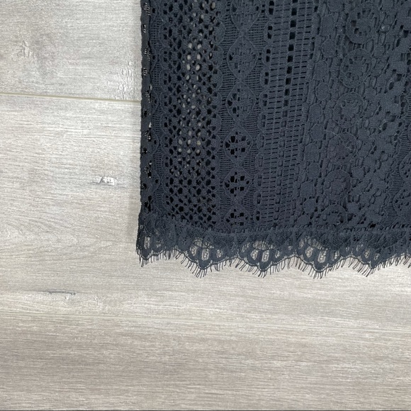 3/$25🛍️ LC Lauren Conrad Short Sleeve Lace Dress - Picture 6 of 11